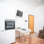 4 Posti Letto Centro Storico Apartment *