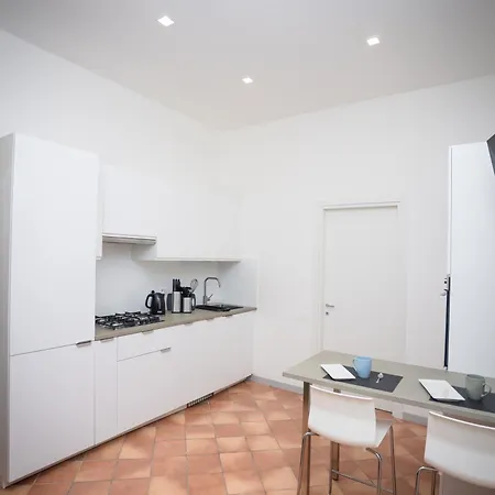 4 Posti Letto Centro Storico Apartamento *